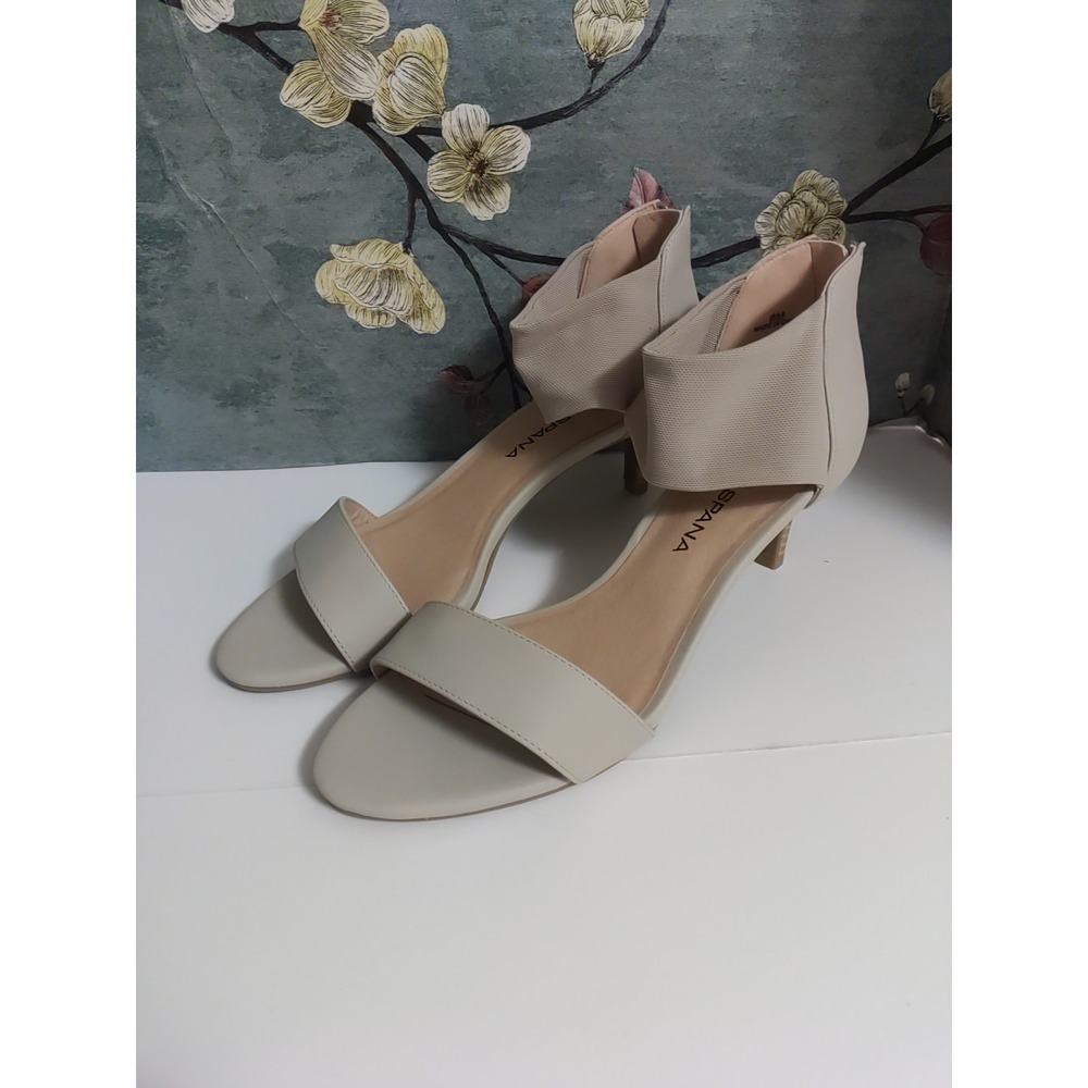 Moda Spana Women Beige Zip Back Elastic Ankle Open Toe Heels Size 8M